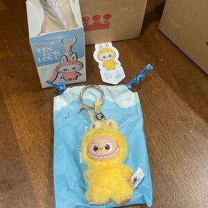 The Monsters-Pin For Love- P